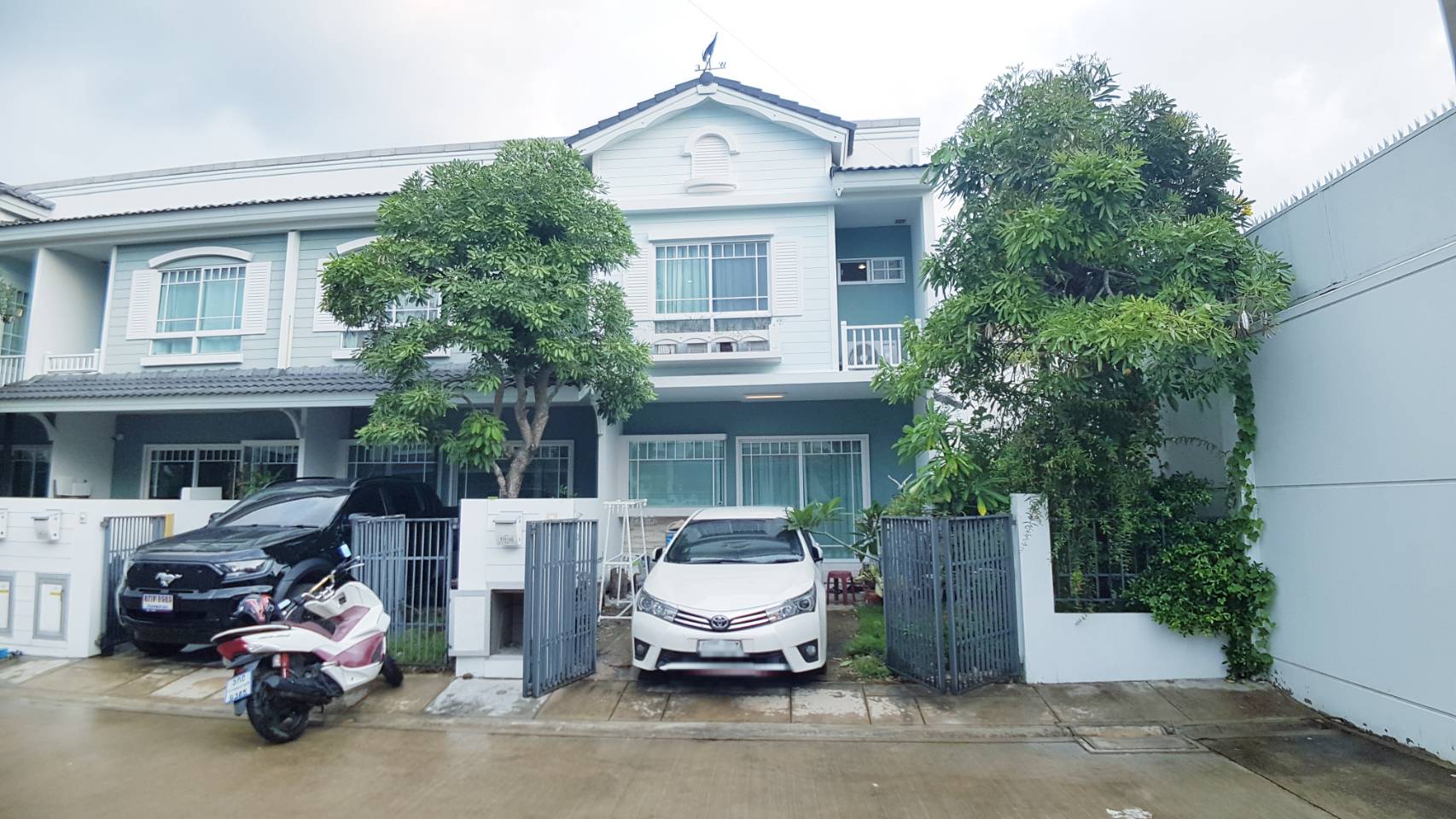 ขายทาวน์โฮมหมู่บ้านอินดี้ 3 ประชาอุทิศ 90 25.8 ตร.ว. ตกแต่งตามบ้านตัวอย่าง ขายทาวน์โฮมหมู่บ้านอินดี้ 3 ประชาอุทิศ 90 25.8 ตร.ว. ตกแต่งตามบ้านตัวอย่าง