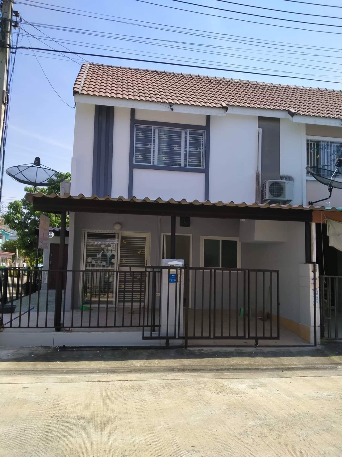 ขายบ้านทาวน์เฮาส์ นครปฐม สามพราน ไร่ขิง 22.3วา 2.7ล T.094-045-7914 ขายบ้านทาวน์เฮาส์ นครปฐม สามพราน ไร่ขิง 22.3วา 2.7ล T.094-045-7914