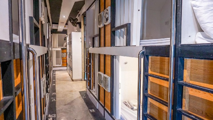 Ѵ㨢´ǹԨ Sleepbox Hostel Suratthani ҤþҹԪ 㨡ҧͧҹ