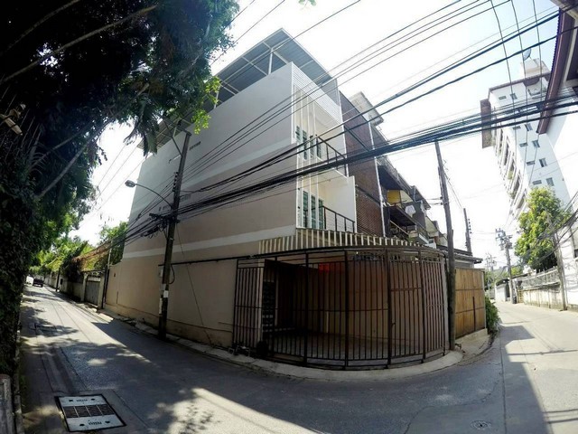 C5906 ҷǹ 4 آԷ65 ͡ BTS ⢹ зͿ