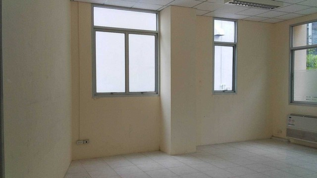 ͿآԷ ͡ Ҥä ö俿Һշʶҹ͡ O2,512,59O9,  O84,543,4833 www.irentoffice.com 