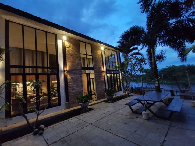บ้านติดน้ำ บรรยายกาศร่มรื่น เป็นส่วนตัว สันป่าตอง บ้านติดน้ำ บรรยายกาศร่มรื่น เป็นส่วนตัว สันป่าตอง