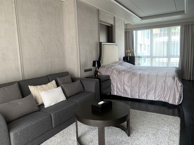 The Crest 24 spacious The Crest 24 spacious