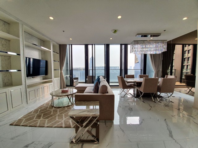 Noble Ploenchit Duplex next to BTS.Central Embassy Noble Ploenchit Duplex next to BTS.Central Embassy