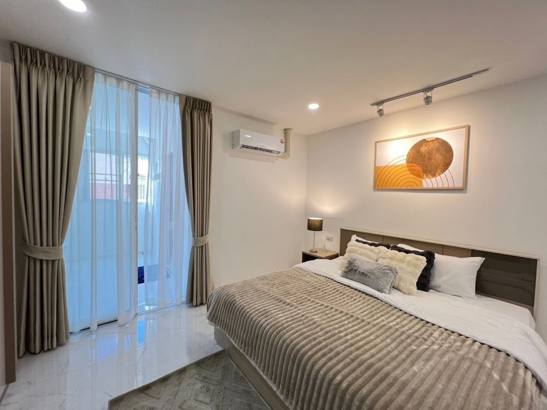 ١ش 1.2 .ҹ SR Complax​ Condo ¡˹ͧзջ Ƿ
