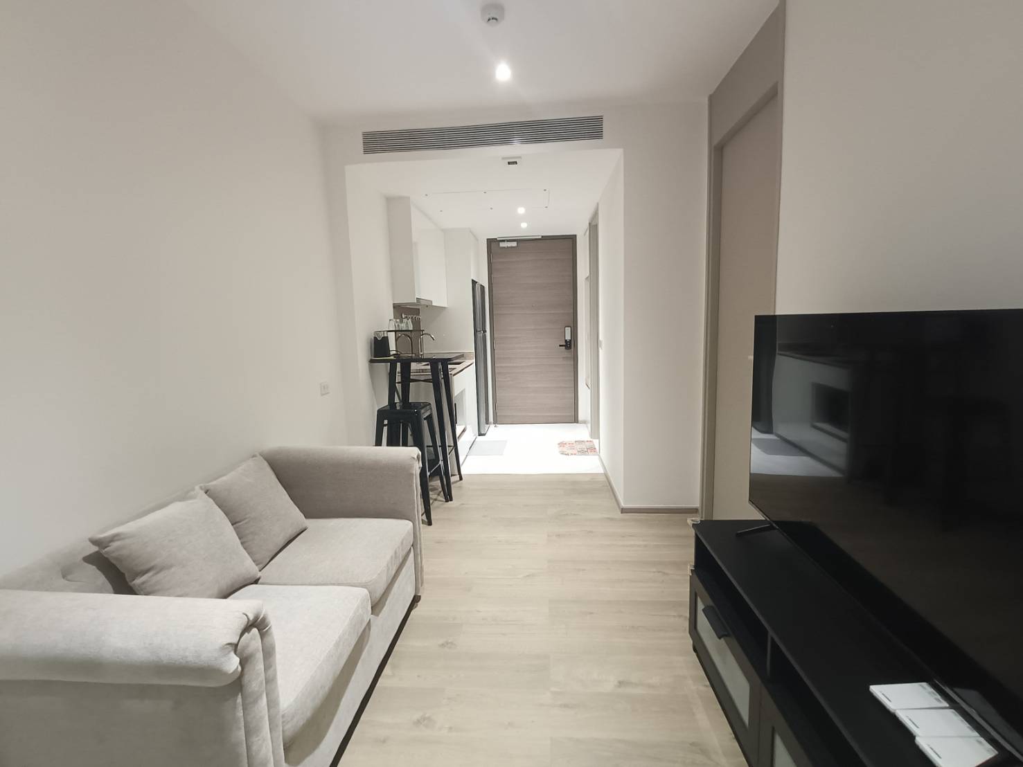 ให้เช่า (For Rent) คอนโด : คอนโด : ฟินน์ อโศก สุขุมวิท 10 ให้เช่า (For Rent) คอนโด : คอนโด : ฟินน์ อโศก สุขุมวิท 10
