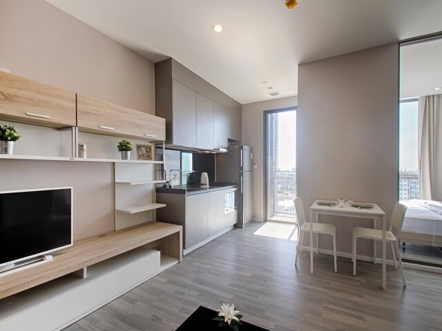 Condo The Room Sukhumvit 69 for Rent