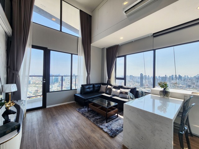 Siamese Rama 9 Duplex Modern 2-Bedroom Condo with Unblocked Vie Siamese Rama 9 Duplex Modern 2-Bedroom Condo with Unblocked Vie