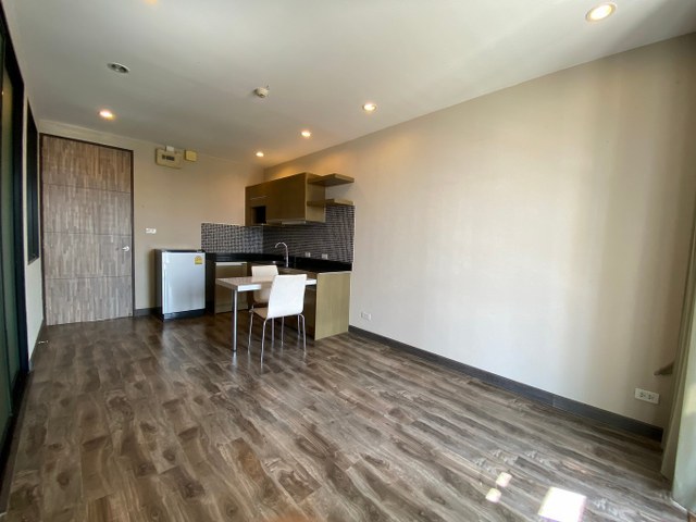 ขายด่วน I zen prime condo ลาดพร้าว 71 ขนาด 39.78 ตร.ม. ขายด่วน I zen prime condo ลาดพร้าว 71 ขนาด 39.78 ตร.ม.