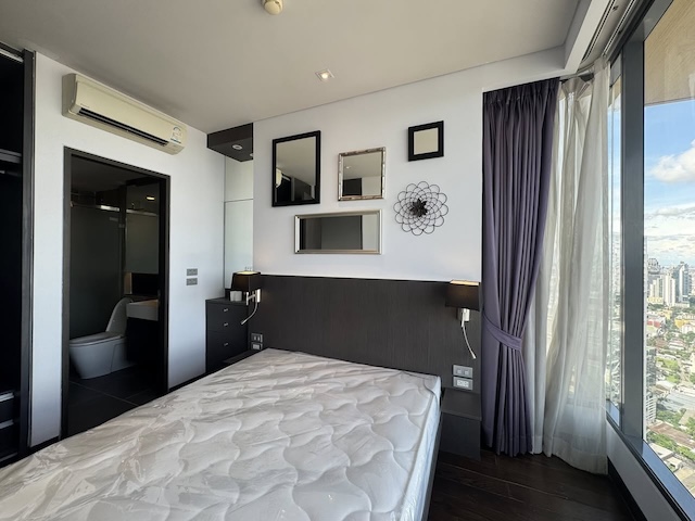 The Lumpini 24 clean