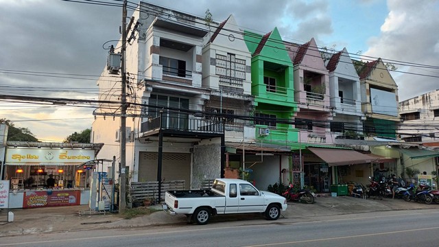 ขายทาวน์เฮาส์ 2 ชั้นปากเป็ดขอนแก่นติดถนนเปิดร้านค้าขายได้ ขายทาวน์เฮาส์ 2 ชั้นปากเป็ดขอนแก่นติดถนนเปิดร้านค้าขายได้