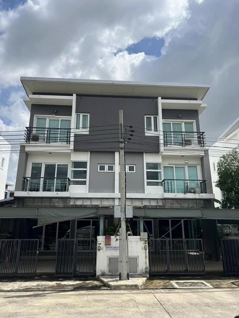 ขายโฮมออฟฟิศ 3 ชั้น 100 และ 500 ตร.ว.ชวนชื่นโมดัส วิภาวดี ถนนวิภา ขายโฮมออฟฟิศ 3 ชั้น 100 และ 500 ตร.ว.ชวนชื่นโมดัส วิภาวดี ถนนวิภา