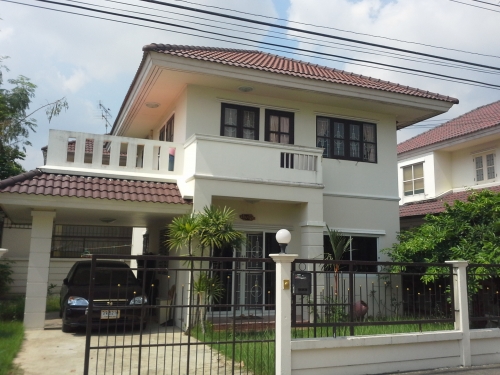 Һҹ 2  3 ͧ͹ԴѧúҾº  .ʵ (ѧԵ), Ƿ еҴ (FULLY-FURNISHED HOUSE FOR RENT CLOSE TO THAMMASAT (RANGSIT) AND NSTDA)